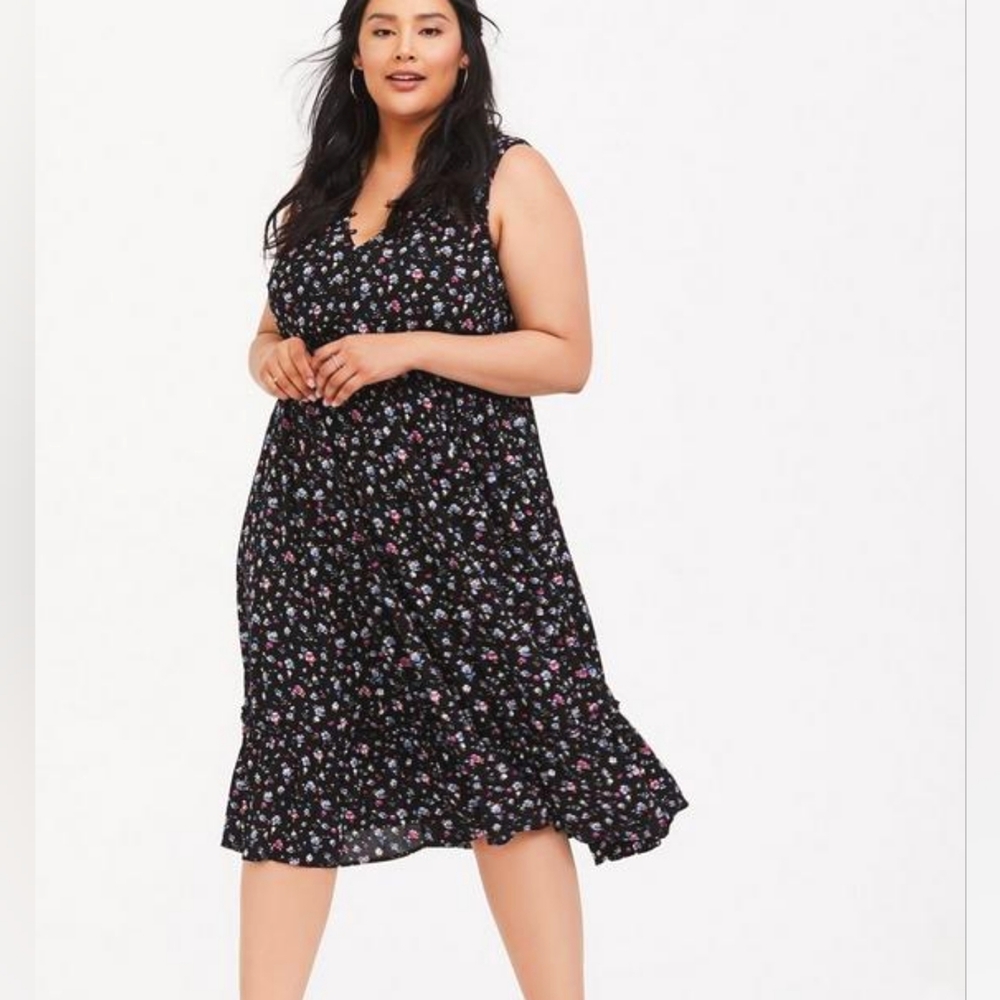 Torrid Black Floral Tiered Gauze Midi Dress - Picture 2 of 10